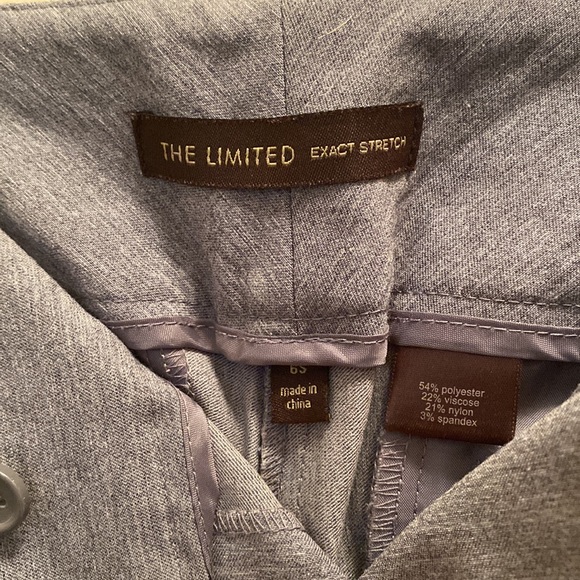 Limited Exact Stretch boot cut pants. 6 short. - Picture 2 of 4